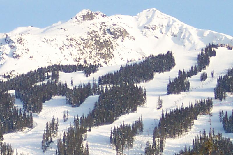 Mountain 03.jpg