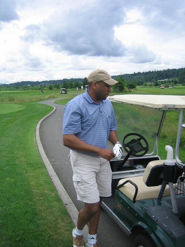 (02) Aaron Golfing.jpg