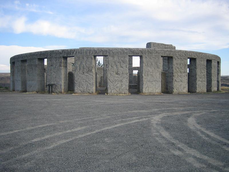 (02) Stonehenge.jpg