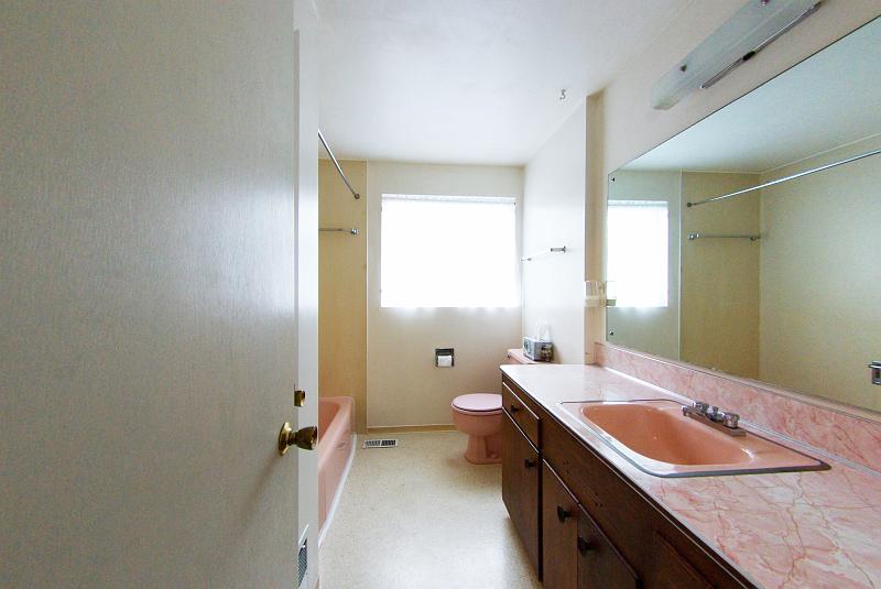 (13) guest bath - pink!.jpg