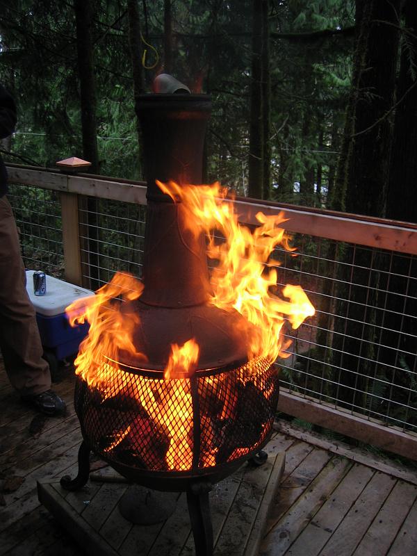 (12) Outdoor Chimney.jpg