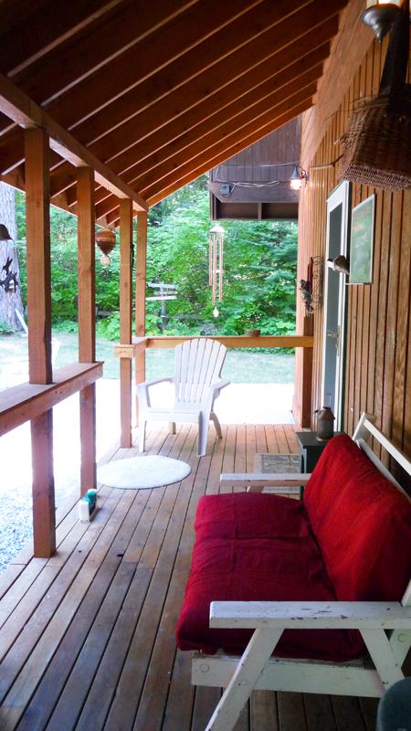 (05) Front Porch.jpg
