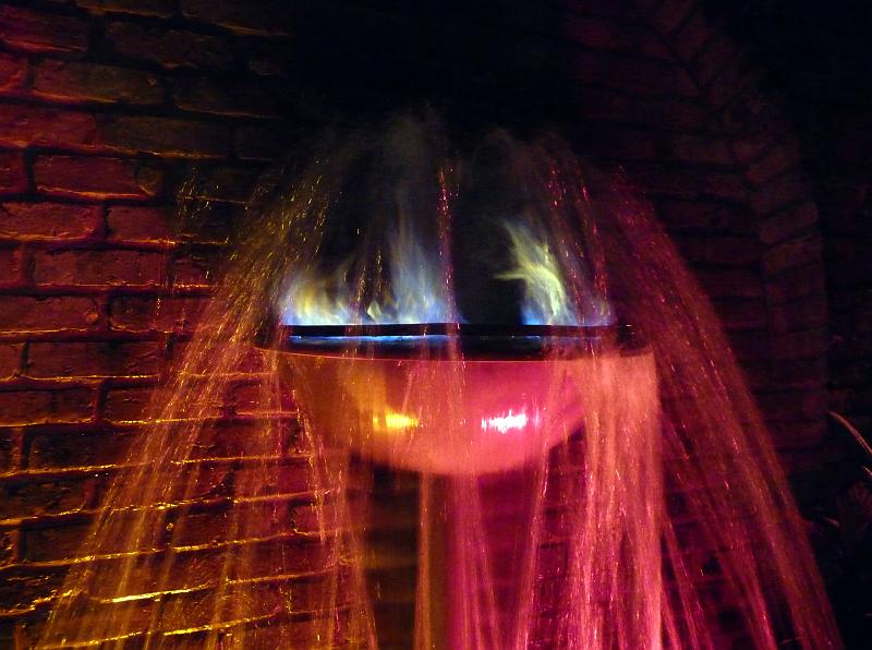 (02) Pat O'Brien's Fountain.jpg